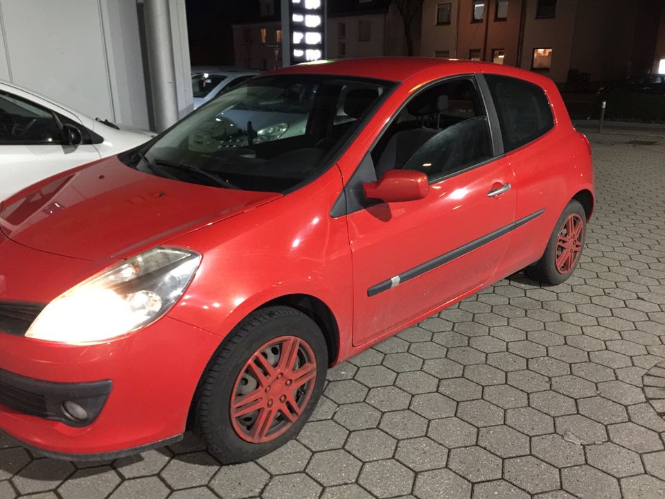 RENAULT CLIO 1.6L-KLIMA-SERVO-EFH-ZENTRAL-TÜV BIS 9-2024  TECHNIS in Lippstadt