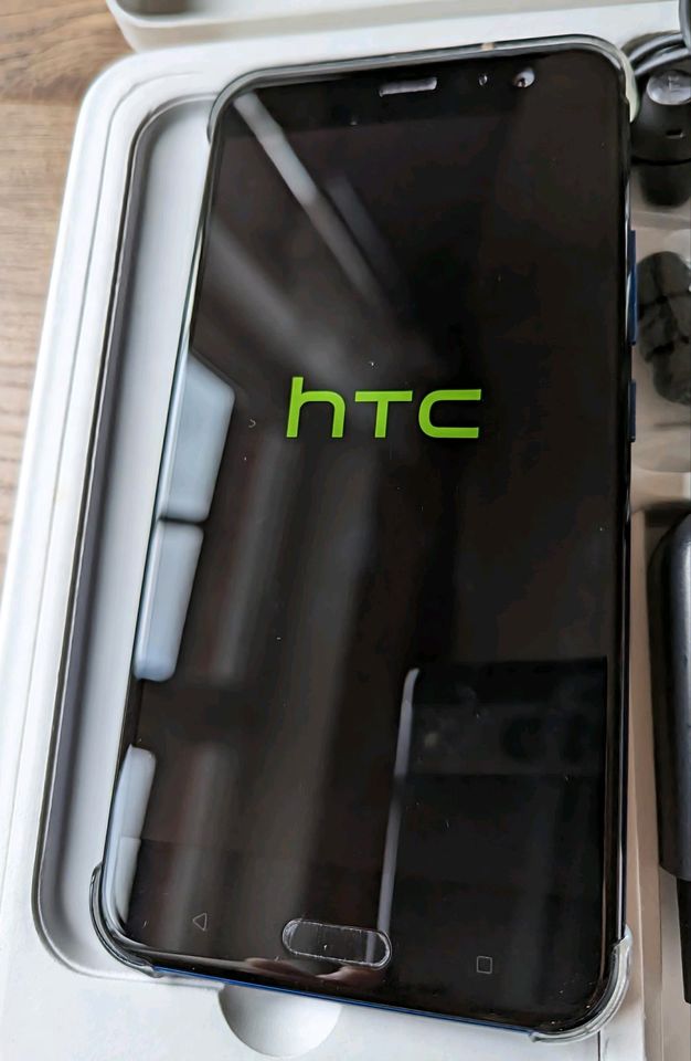 HTC U11 Handy 64 GB Dual Sim Saphire Blue in Delmenhorst