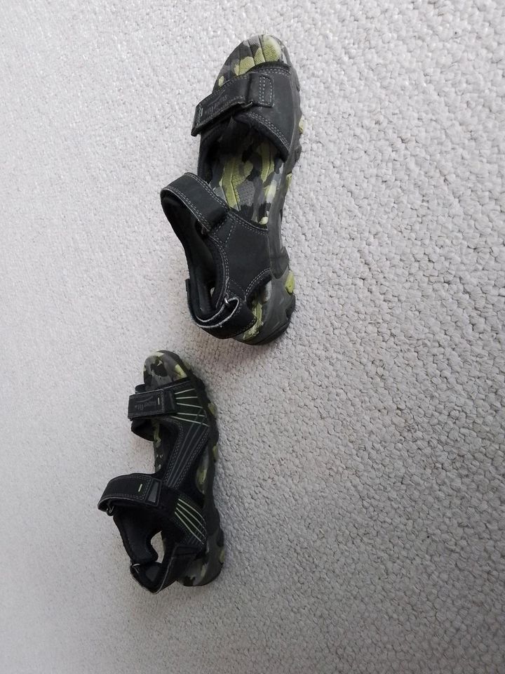 Sandalen Schuhe Superfit Gr. 35 in Heikendorf