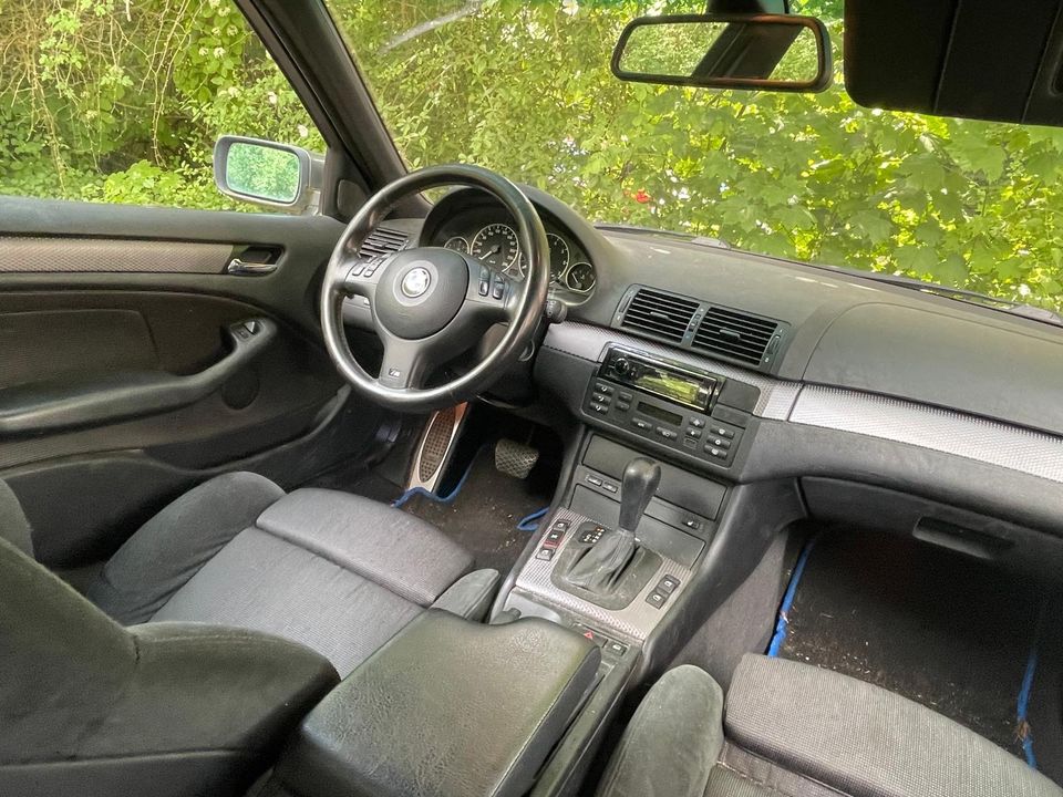 BMW E46 320d M Paket ab Werk touring/limo Schlachter teilespender in Northeim