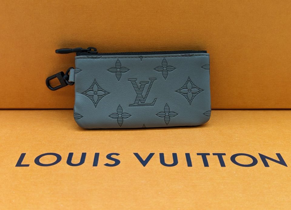 Louis Vuitton Duo Messenger Monogram Shadow Leder Grau Tasche in Kiel