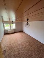 3-Raum Wohnung in Tauchlitz mit Küche, Badmöbeln, Garage und Garten Thüringen - Crossen an der Elster Vorschau