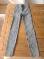 Jeans Gr. 24 Hellgrau Hessen - Eichenzell Vorschau