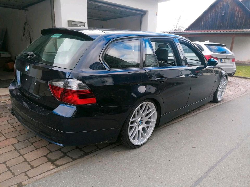 Bmw e91 325d in Kulmbach