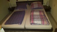 Bett Schlafzimmer Doppelbett 90 bzw 180 x 200 inkl Rost Matratzen Baden-Württemberg - Waiblingen Vorschau