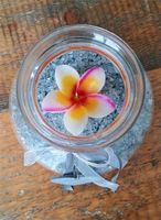 Deko Glas mit Spiegelsteinchen und Kerze Blume Frangipani Herz Baden-Württemberg - Heilbronn Vorschau