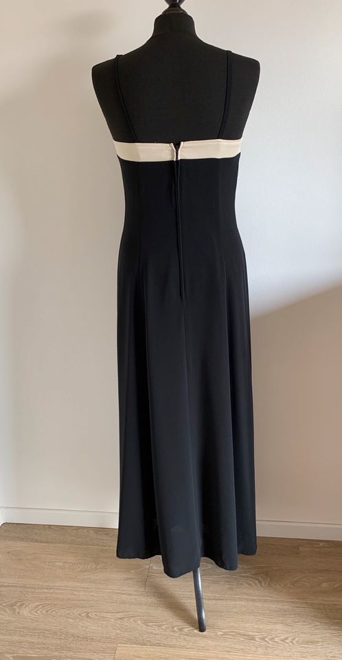 Vera Mont Abendkleid Gr. 38 schwarz Creme in Kaarst