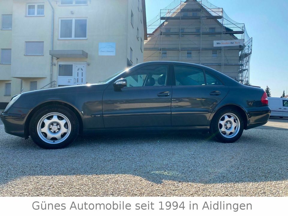 Mercedes-Benz E 200 Lim. *Klima*Autom.*PDC*Leder in Aidlingen