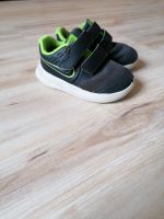 Nike Sneaker Sportschuhe Gofast Kinderturnschuhe Gr, 21 Rheinland-Pfalz - Pirmasens Vorschau