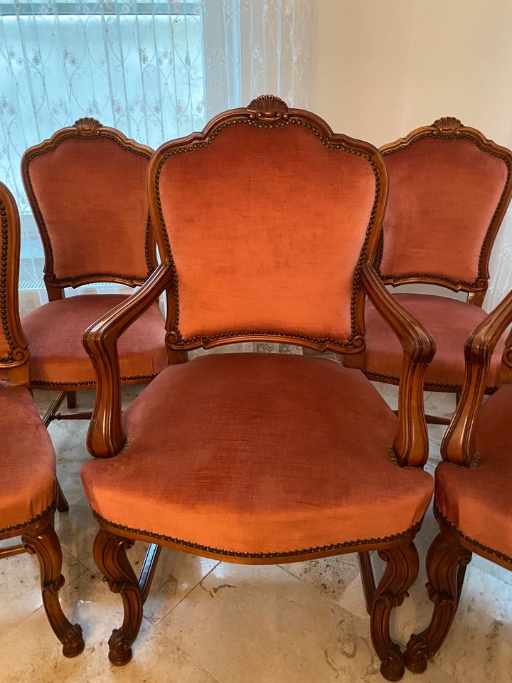 Antike Stühle in Effeltrich