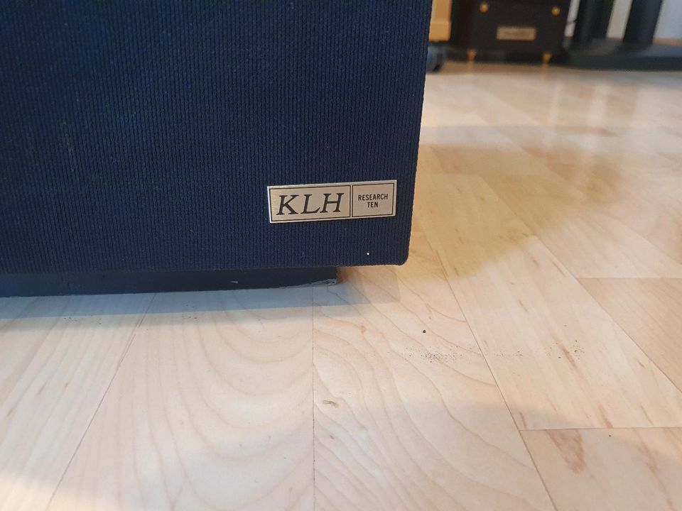 KLH The Magnum CT-44 2-Way 5-Speaker System in Meinerzhagen