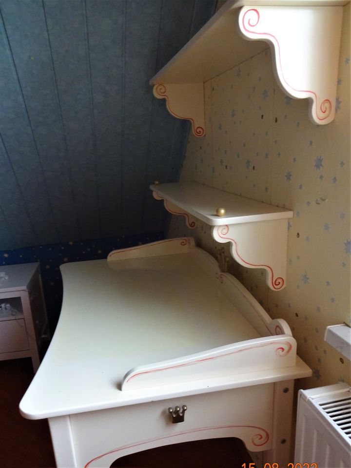 Spiegelburg Kinderzimmer Kleiderschrank Schreibtisch Regale ... in Ohrdruf