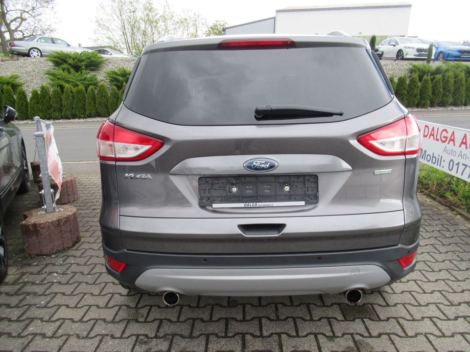 Ford Kuga Titanium/1.Hand/AHK/SHZ/NAVI/TÜV NEU in Karlstadt