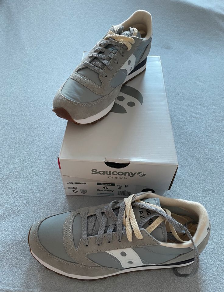 Sneakers Saucony Jazz, Gr. 41 (40), grau, Neu mit Karton in Soltau