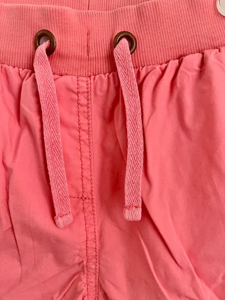 Kurze Hose ❤️  Gr, 134 Shorts in Göppingen