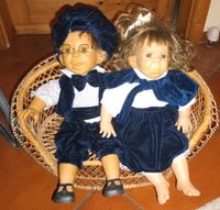 Charakter Puppen Paar auf einer Korbbank Hessen - Weilburg Vorschau