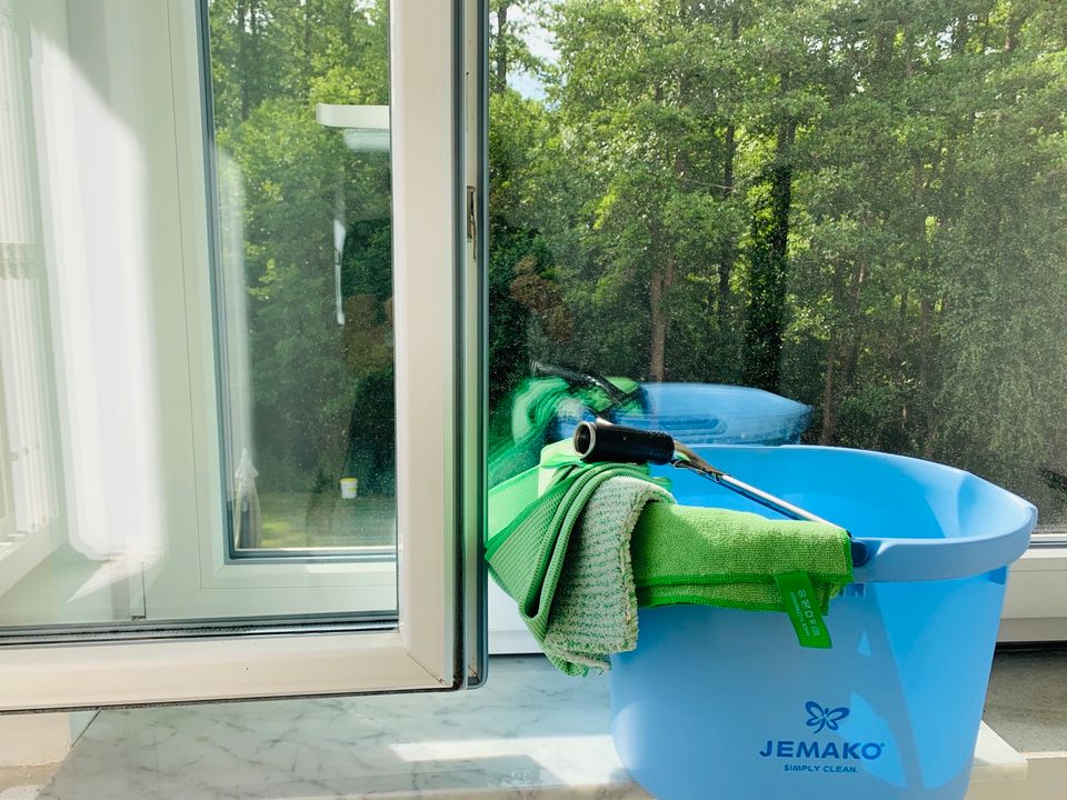 Hausservice Reinigung Büroreinigung Praxis Fensterreinigung in Wegberg