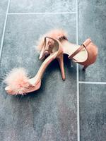 High-Heels Sandalen, Pumps mit Federn, altrosa, Gr. 39, neu Osterholz - Blockdiek Vorschau
