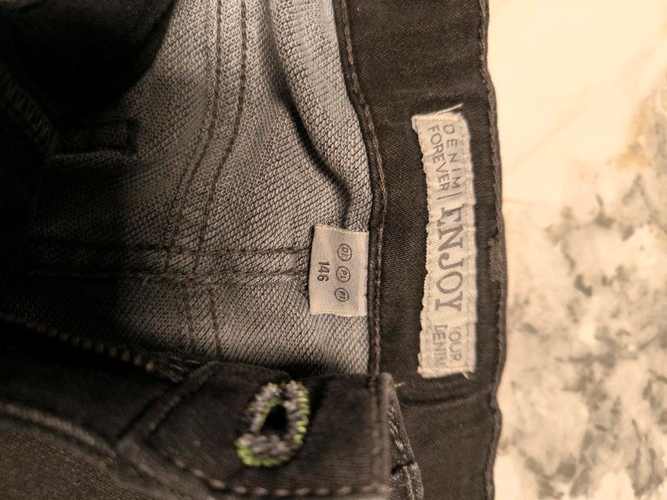 Jeans Kinderhose Hose für Junge in Salzkotten