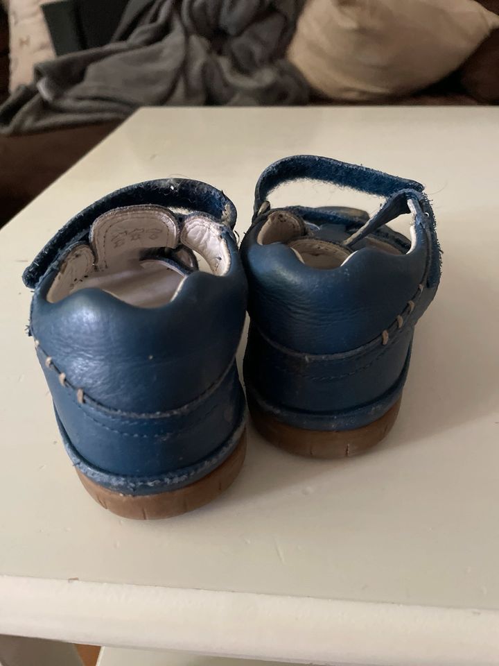 Elefanten Sandalen Kinderschuhe Sommer blau 24 in Frankfurt am Main