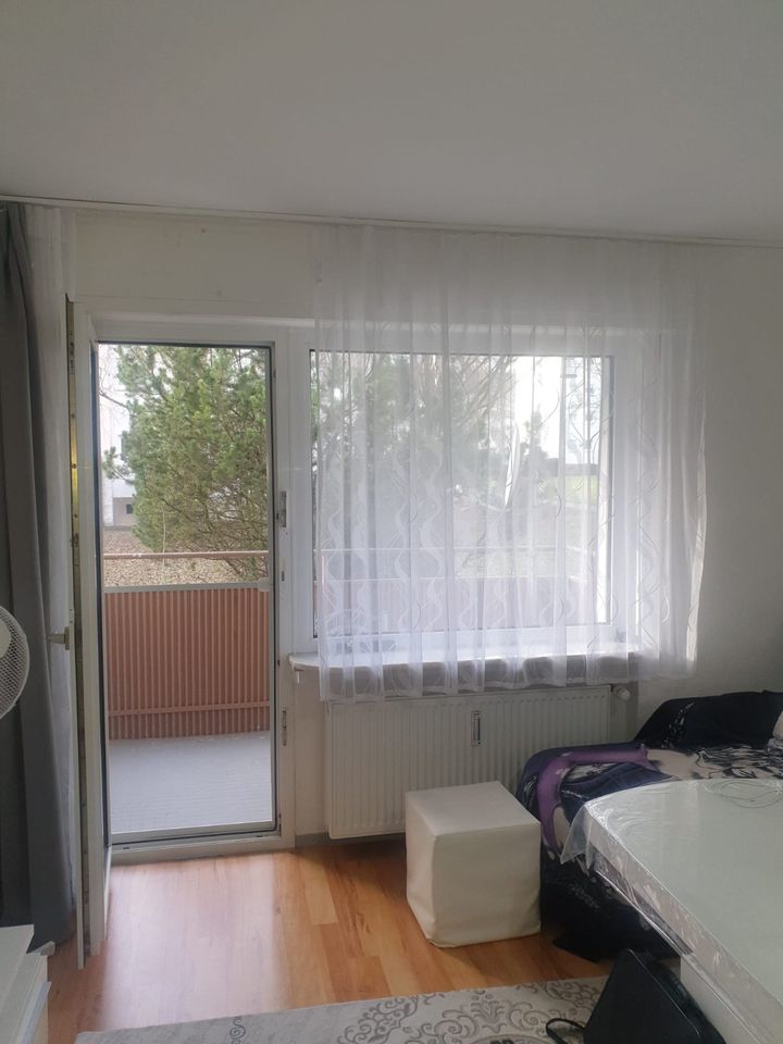 sanierte 2-Zimmer-Wohnung mit Balkon in Wiesbaden in Wiesbaden