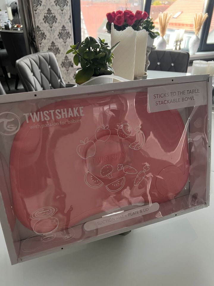 TWISTSHAKE Matte Rosa + Lätzchen in Horn-Bad Meinberg