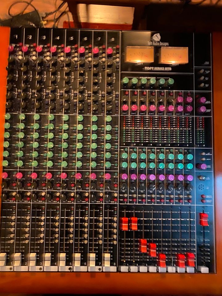 Toft Atb 08 analog mixer in Berlin