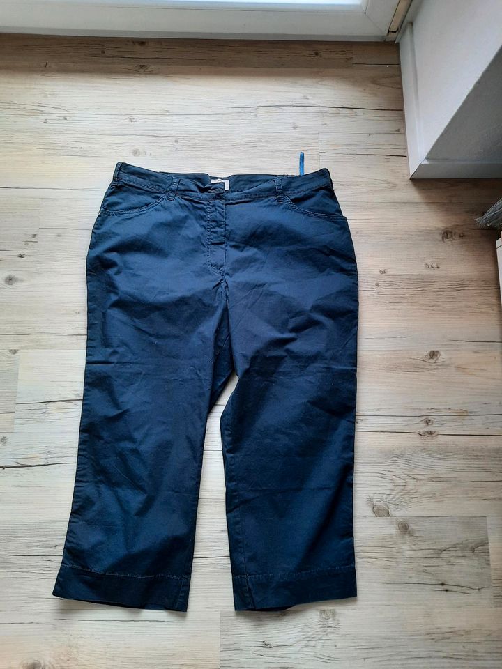 Sommerhose in Marineblau in Gr. 46 in Bindlach