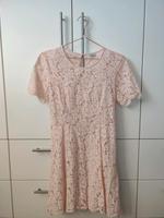 Wunderschönes Spitzenkleid Rosa Baden-Württemberg - Deckenpfronn Vorschau