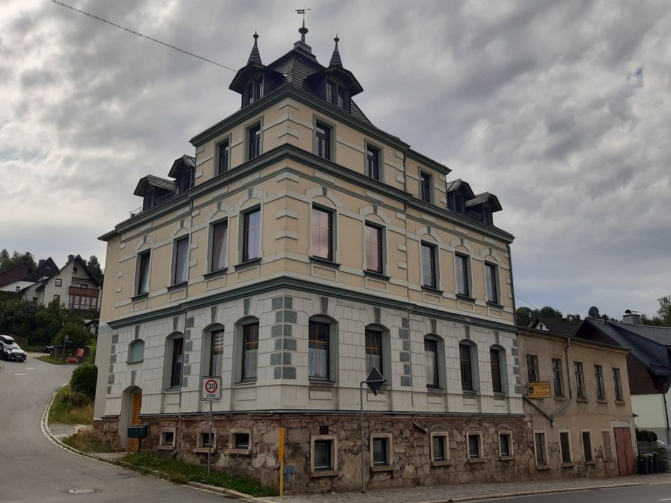 Schmuckes Wohn- und Geschäftshaus in Grünhain-Beierfeld 