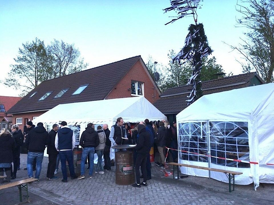 4x8m Partyzelt/Festzelt inkl. Auf-und Abbau + Tische & Sound in Südbrookmerland