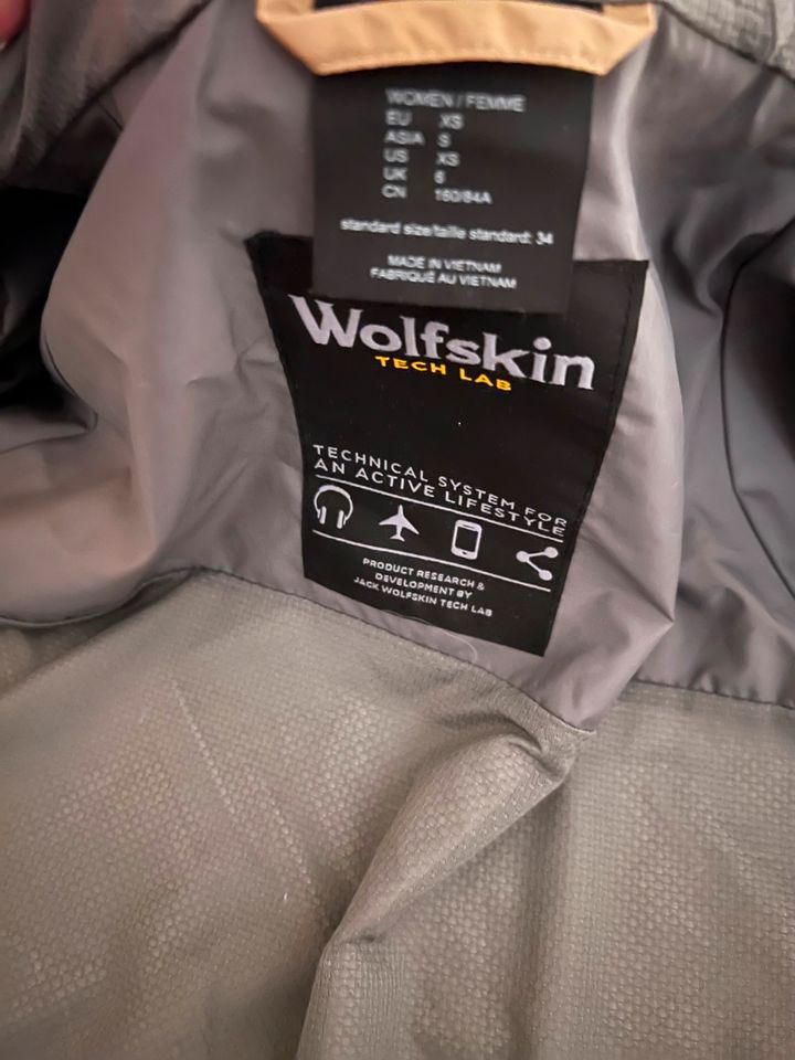 Jack Wolfskin-Tech Lab Jacket Alexandria, oversize Größe XS, Neu in Garmisch-Partenkirchen