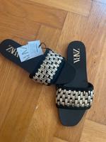 Zara Sandalen schwarz Gold NEU Düsseldorf - Flingern Nord Vorschau