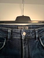 DRYKORN cropped Jeans in 28/34 wie neu Nordrhein-Westfalen - Mönchengladbach Vorschau
