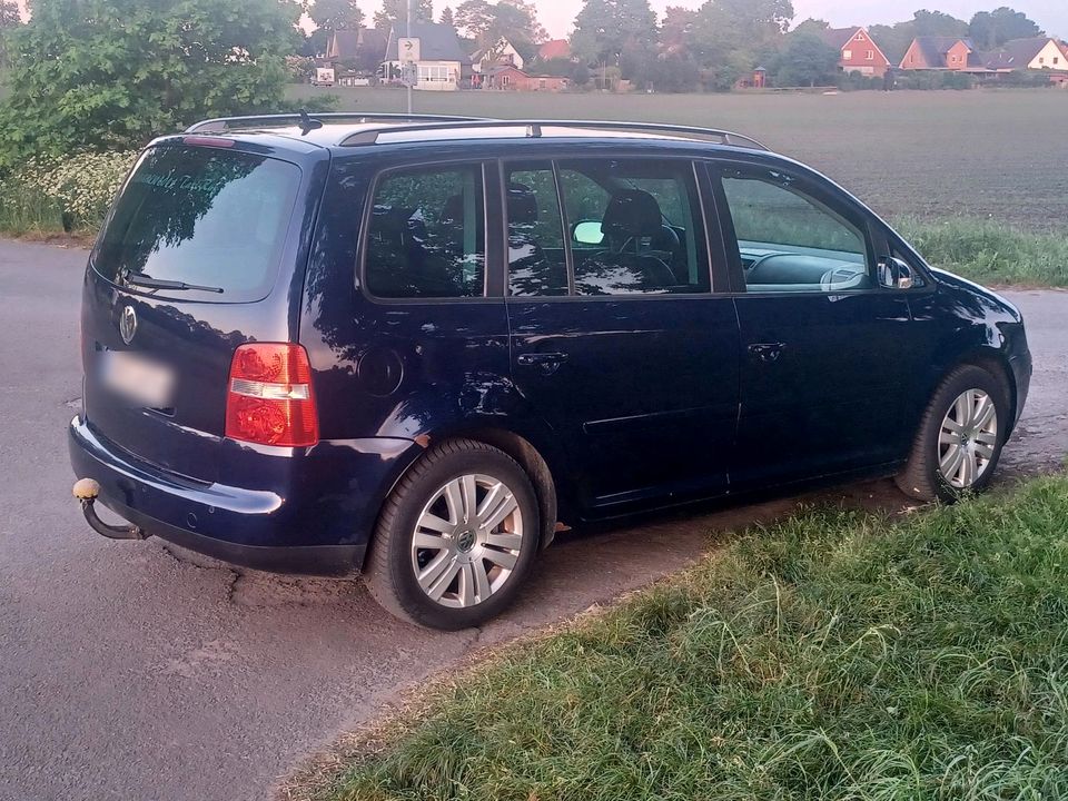 VW Touran 2,0tdi in Schwanewede