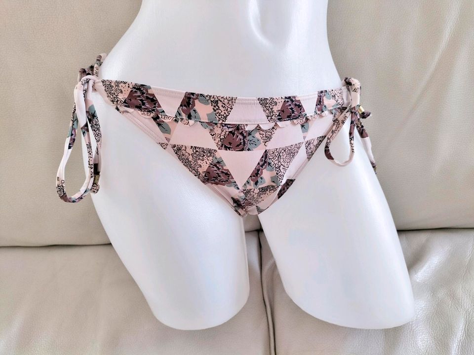 Bikini-Slip Höschen Schleife creme braun rosa Dreieck Muster bunt in Schwieberdingen