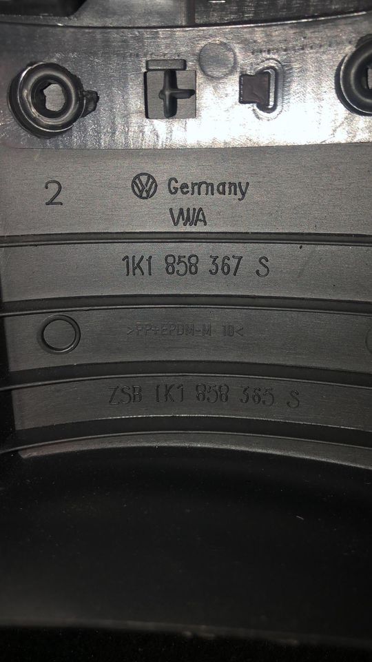 VW Golf V 5 Verkleidung Ablage vorne links 1K1858367S in Bochum