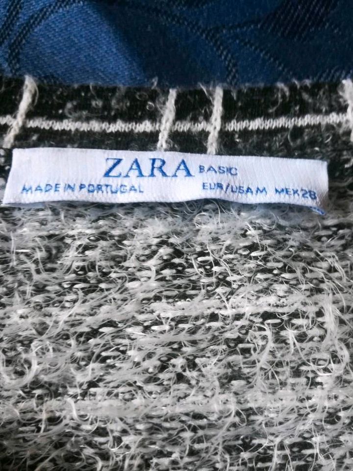 Zara Pullover in Größe M in Reinbek