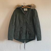 ONLY Winterjacke Parka Gr. XS mit Kapuze – SEHR GUT ERHALTEN!!! Dresden - Cotta Vorschau