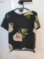 -Shirt Bluse schwarz Blumen ONLY Größe XS 34 Bayern - Wackersdorf Vorschau