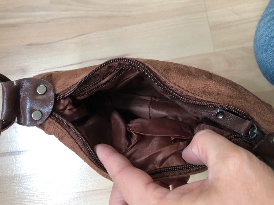 Handtasche Clutch braun in Fischbach