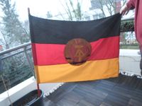 Original DDR Fahne /Flagge inkl. Stiel Berlin - Neukölln Vorschau