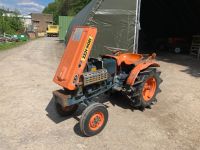 Kubota B7000 E Heckantrieb 14 PS Kleintraktor Traktor Nordrhein-Westfalen - Gummersbach Vorschau