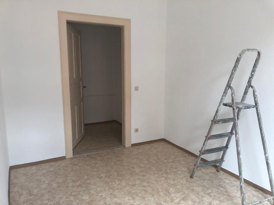 3-Zimmer-Wohnung mit Balkon u. sep. WC, neue Therme - ab sofort in Falkenstein/Vogtland