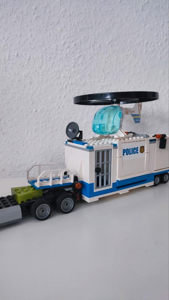 Polizei Lego LKW mit Helikopter in Oberhausen
