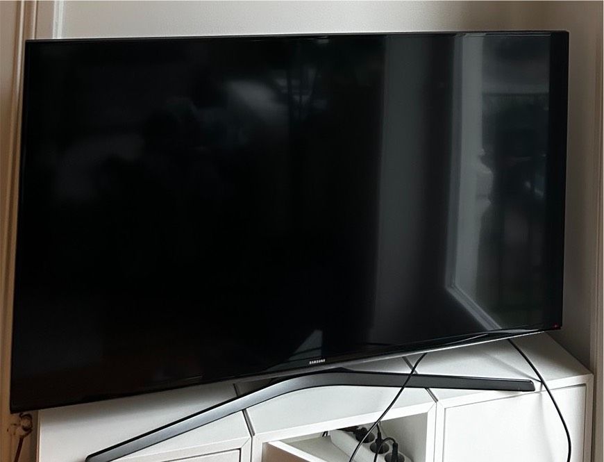 SAMSUNG UE48J6250 48 Zoll Fernseher Flat Full HD SmartTv in Hamburg