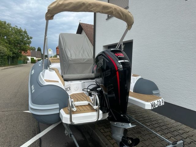 Festrumpfschlauchboot, RIB, Salpa Soleil 18, BJ 2022 in Rastatt