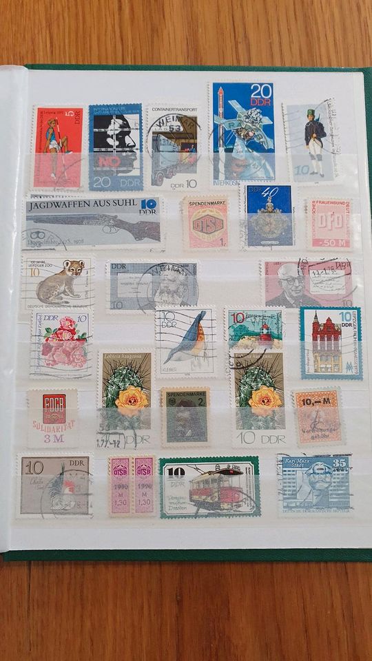 Briefmarkensammlung 250x Briefmarken von 1990 bis 2010 in Halle
