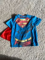 Superman Tshirt mit Umhang zum Abknöpfen 104 Münster (Westfalen) - Centrum Vorschau