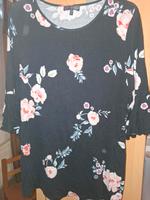 Ulla Popken / SimplyU 50/52 Tunika schwarz floral Trompetenärmel Frankfurt am Main - Ostend Vorschau
